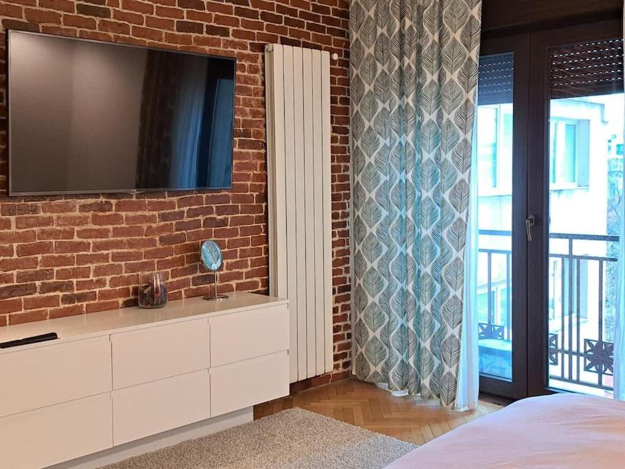Classy Apartment With Parking In The City Center Bükreş Dış mekan fotoğraf