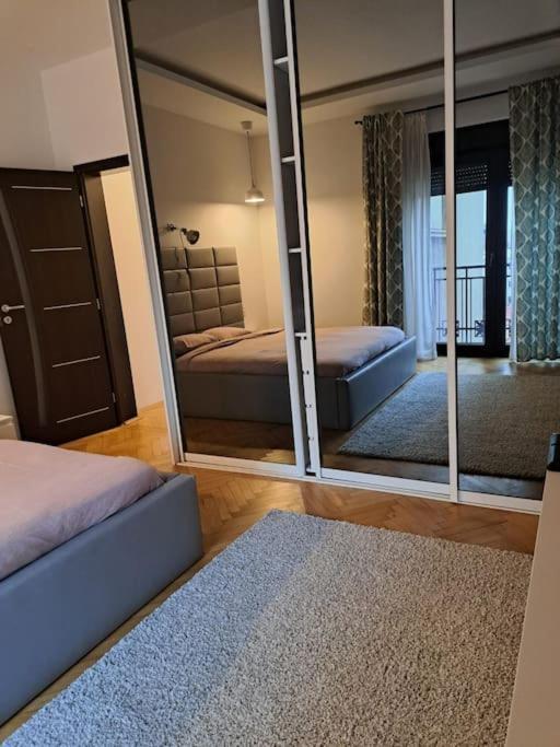 Classy Apartment With Parking In The City Center Bükreş Dış mekan fotoğraf