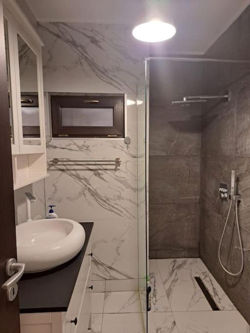 Classy Apartment With Parking In The City Center Bükreş Dış mekan fotoğraf