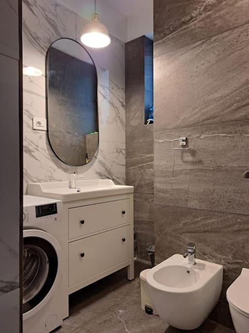 Classy Apartment With Parking In The City Center Bükreş Dış mekan fotoğraf