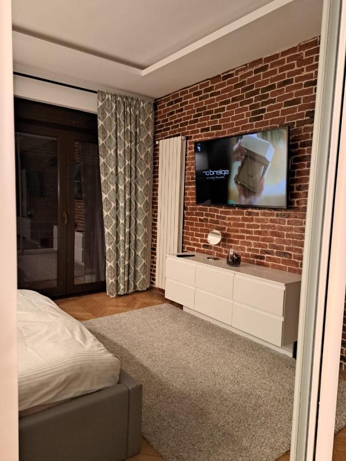 Classy Apartment With Parking In The City Center Bükreş Dış mekan fotoğraf