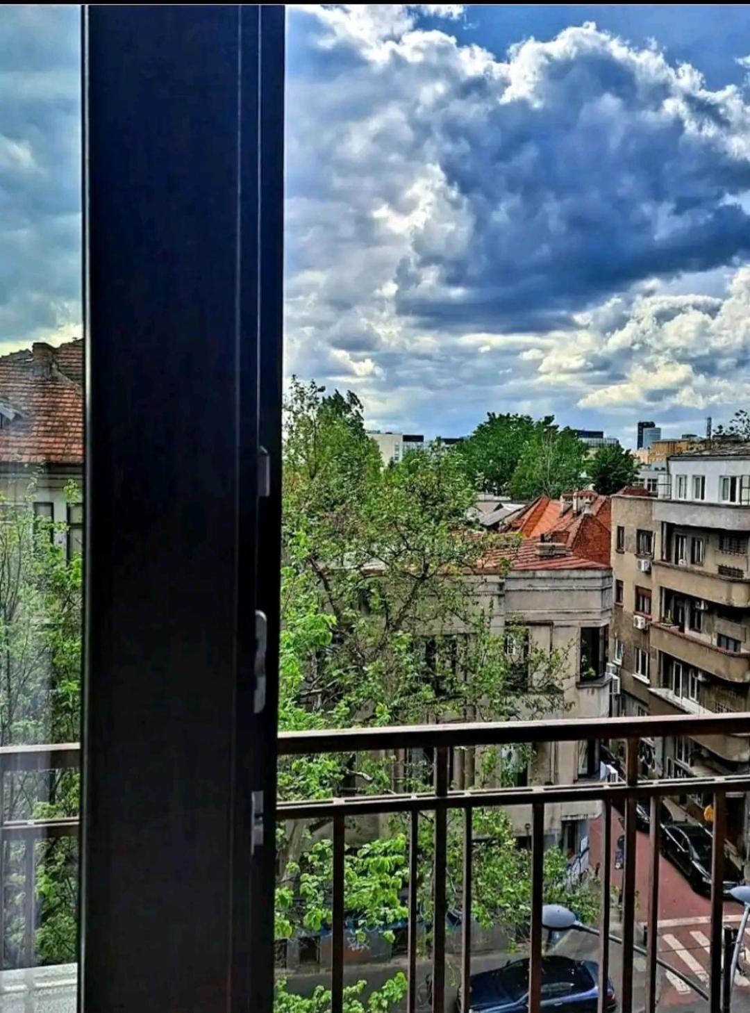 Classy Apartment With Parking In The City Center Bükreş Dış mekan fotoğraf